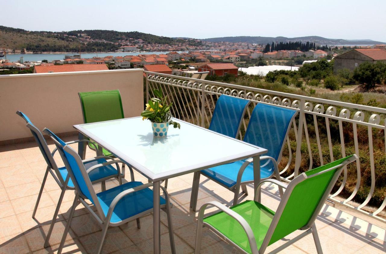 Apartman Dinka Trogir Eksteriør billede