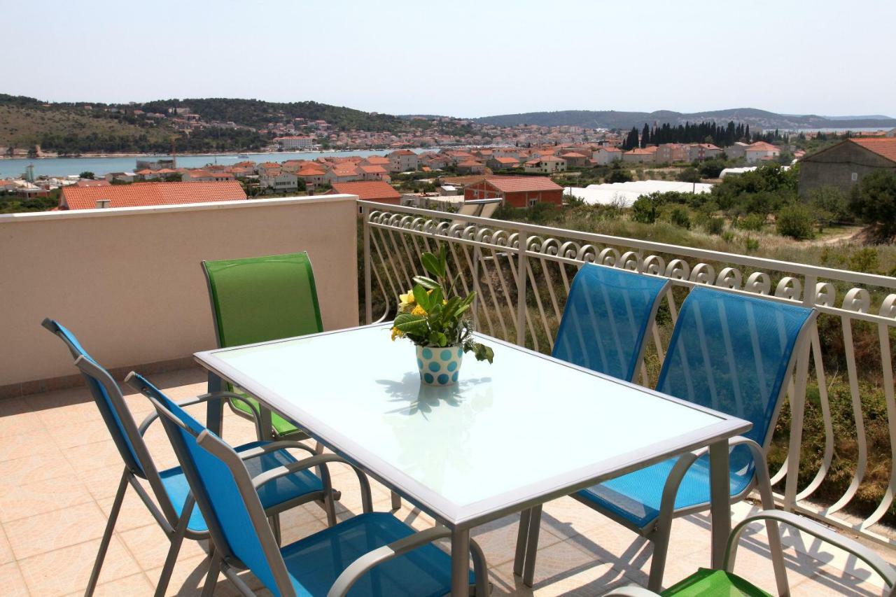 Apartman Dinka Trogir Eksteriør billede