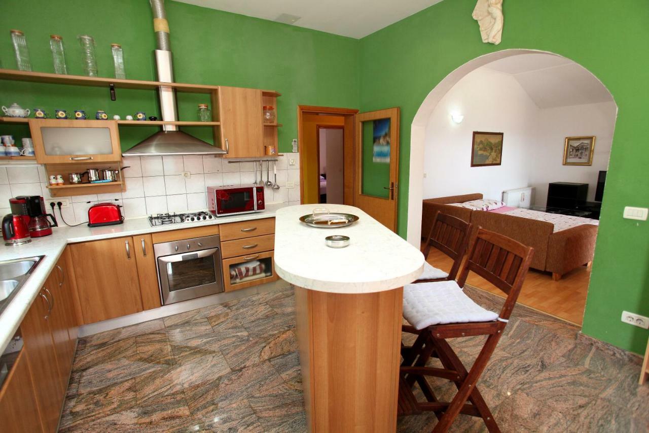 Apartman Dinka Trogir Eksteriør billede